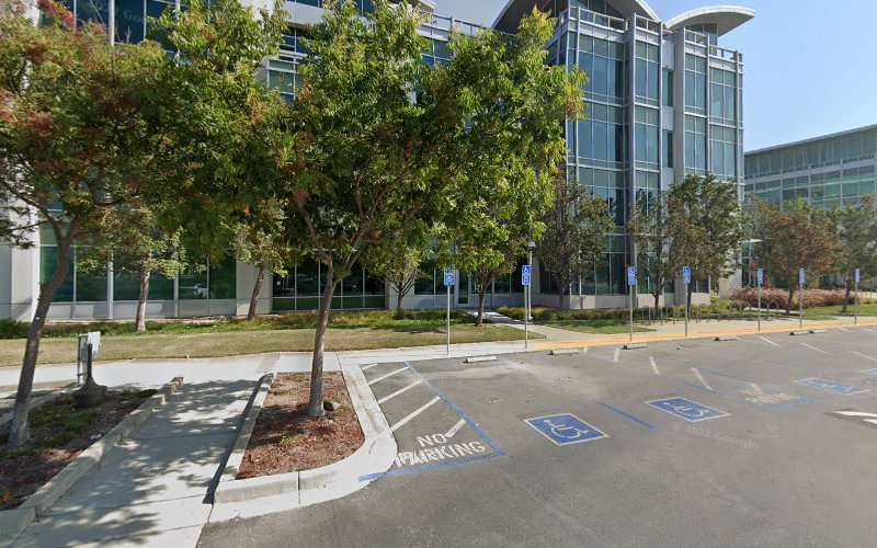 ChargePoint Charging Station EV Charging Station at 2000 Seaport Blvd