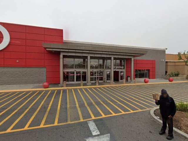 Shell Recharge Charging Station in Riverside California