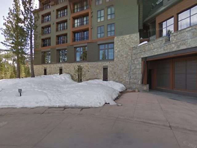 Tesla Destination Charger in Truckee California