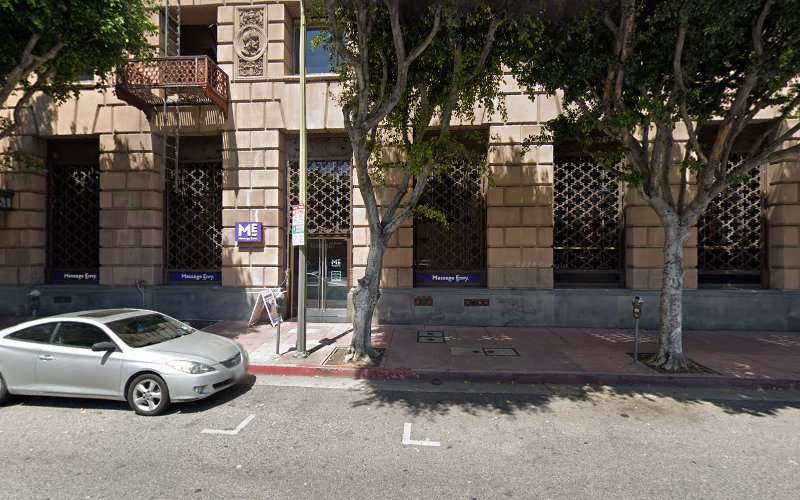 ChargePoint Charging Station EV Charging Station at 315 S Hill St