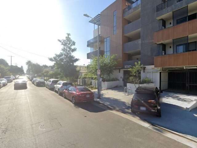 Flo Charging Station in Los Angeles California