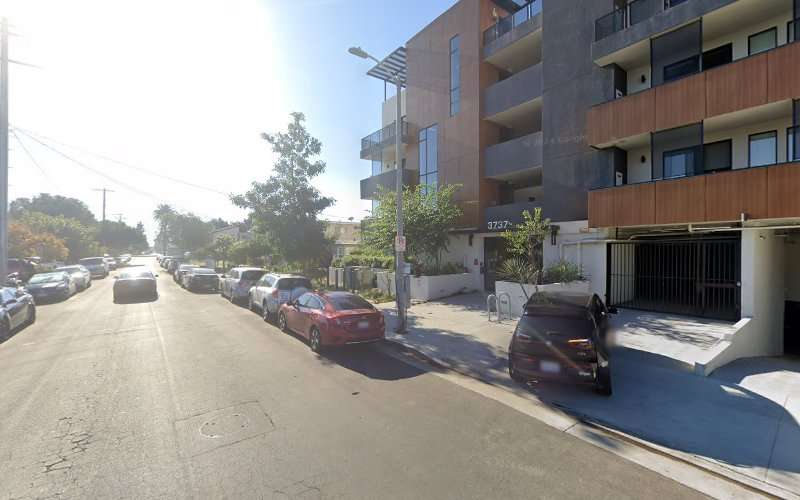 Flo Charging Station EV Charging Station at 3728 S Bentley Ave