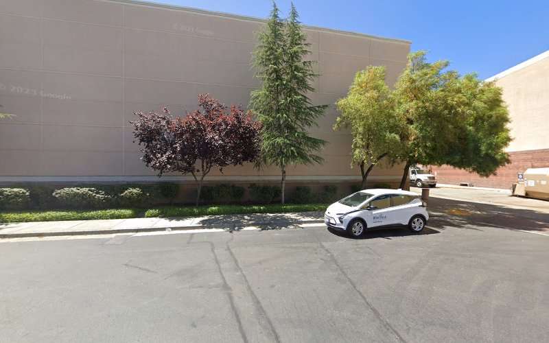 ChargePoint Charging Station EV Charging Station at 1151 Galleria Blvd