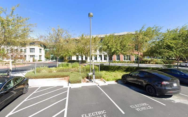 ChargePoint Charging Station EV Charging Station at 4090 Network Cir