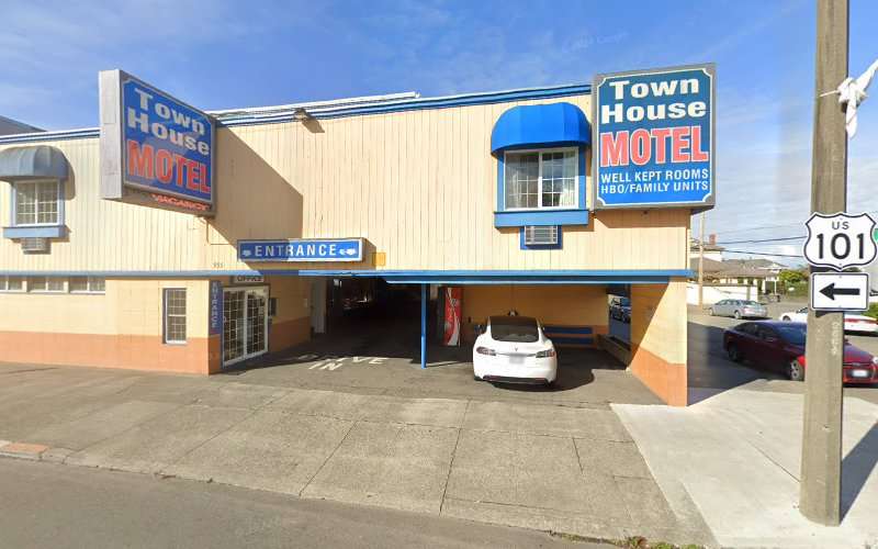 Tesla Destination Charger EV Charging Station at 933 4th St