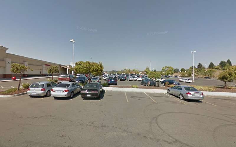 ChargePoint Charging Station EV Charging Station at 1409 Main St