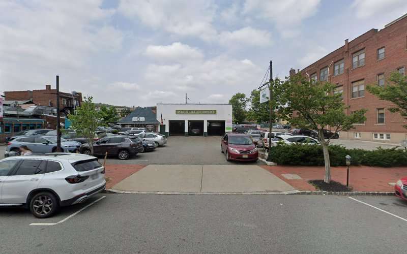 ChargePoint Charging Station EV Charging Station at 20 Park St