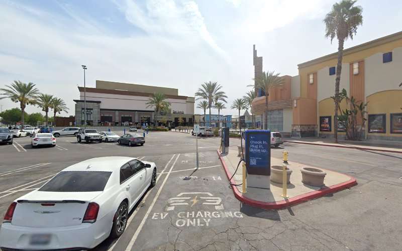 Shell Recharge Charging Station EV Charging Station at 9301 Tampa Ave