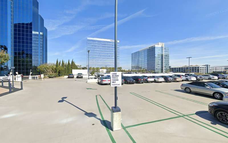 ChargePoint Charging Station EV Charging Station at 4660 La Jolla Village Dr