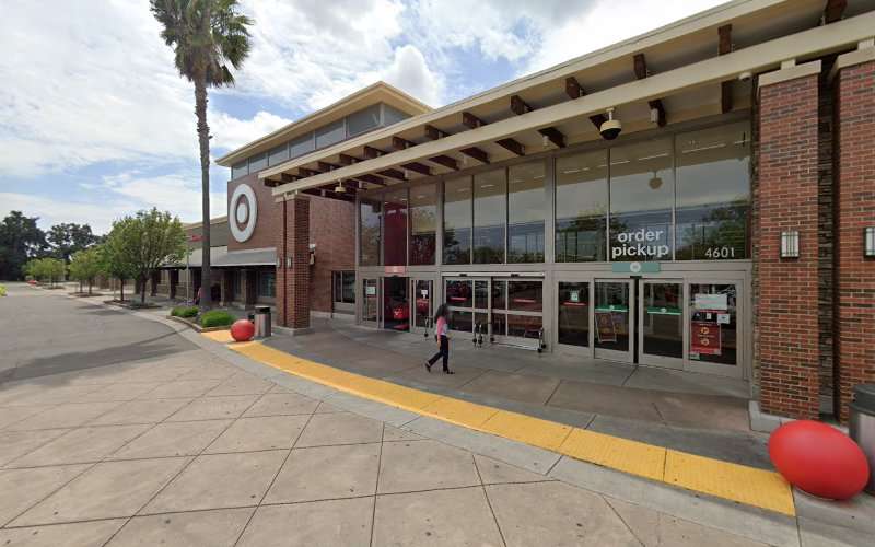 ChargePoint Charging Station EV Charging Station at 4601 2nd St