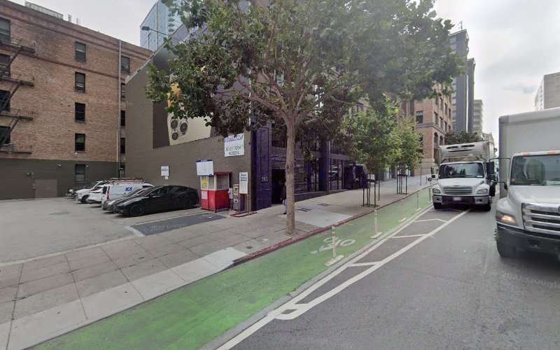 Shell Recharge Charging Station EV Charging Station at 222 2nd St