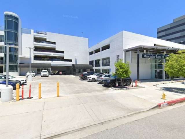 ChargePoint Charging Station in Encino California