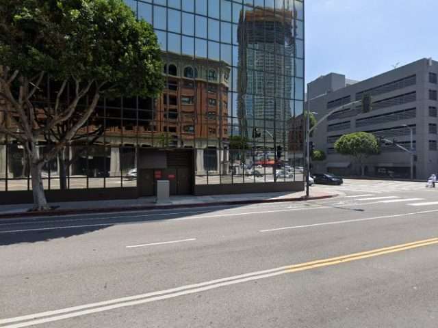 Flo Charging Station in Los Angeles California