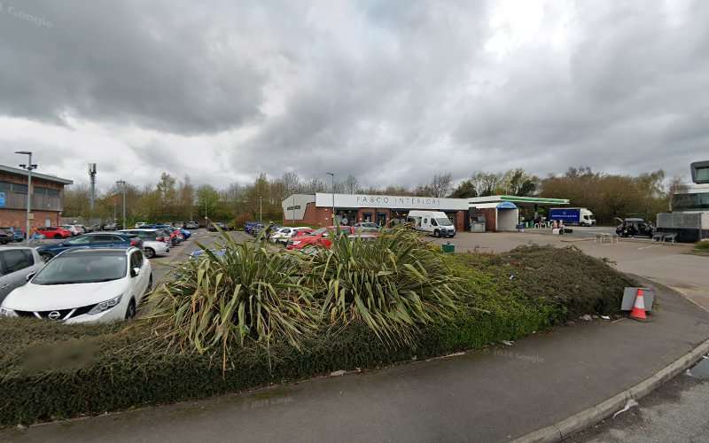 Shell Recharge Charging Station EV Charging Station at Dents Rd