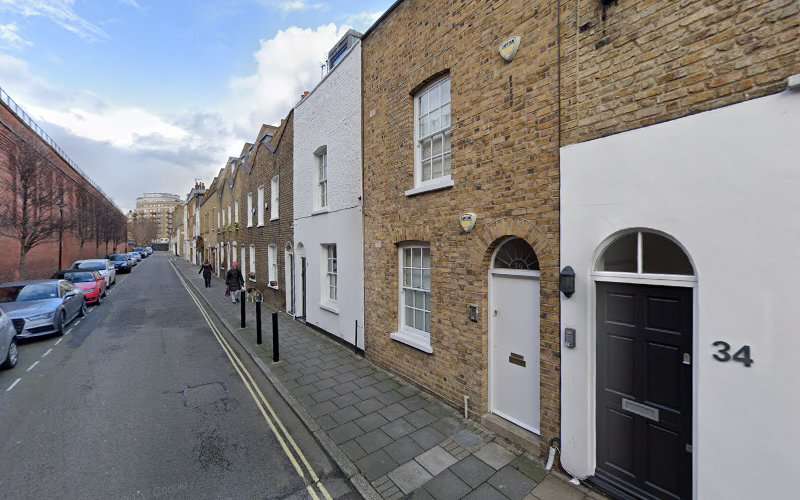 Shell Recharge Charging Station EV Charging Station at 46 Boston Pl