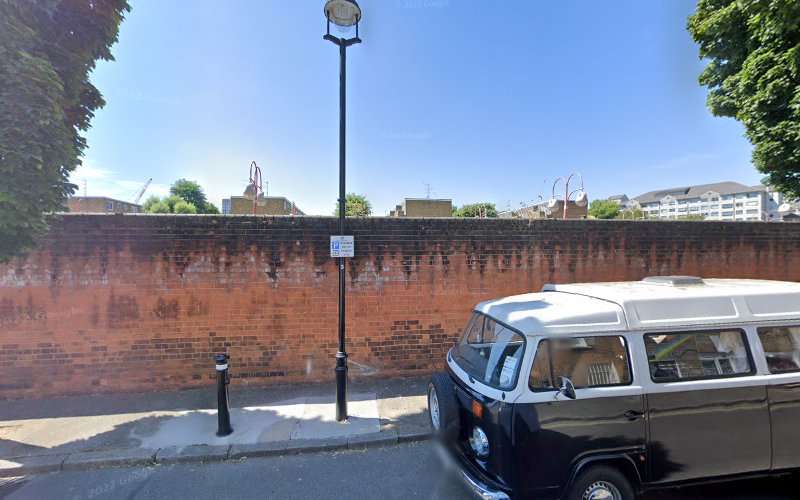 Shell Recharge Charging Station EV Charging Station at 86 Boston Pl