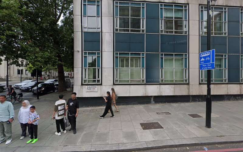 bp pulse Charging Station EV Charging Station at 170 Marylebone Rd