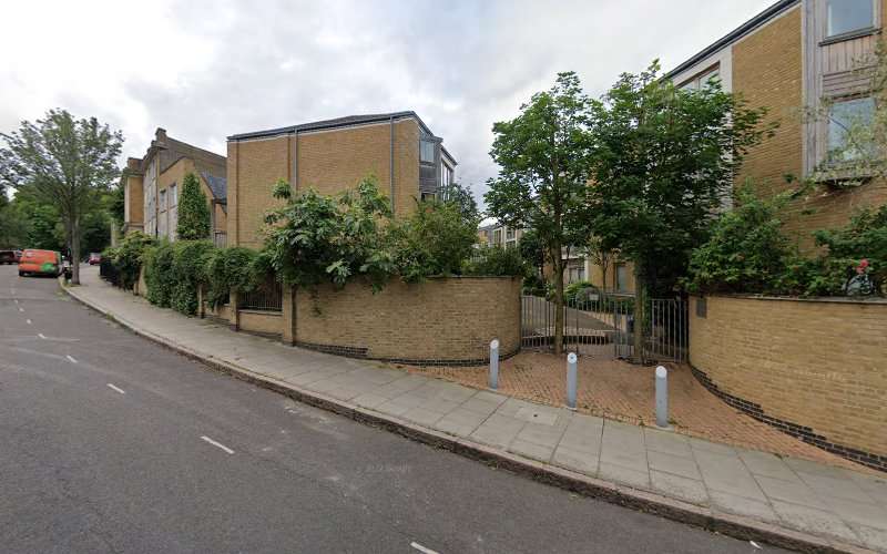 Source London Charging Station EV Charging Station at 71 Ronalds Rd