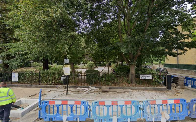 Source London Charging Station EV Charging Station at 80 Thornhill Rd