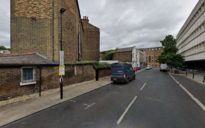 Shell Recharge Charging Station EV Charging Station at 9 Dixwell Street