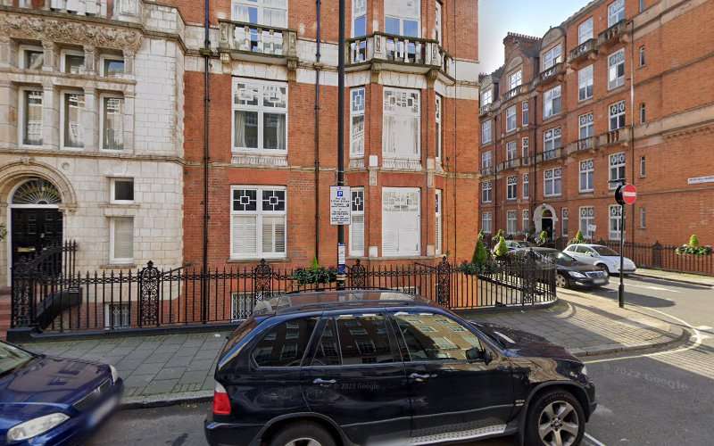 Shell Recharge Charging Station EV Charging Station at 9 York St