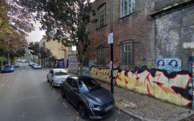 Shell Recharge Charging Station EV Charging Station at Spital St