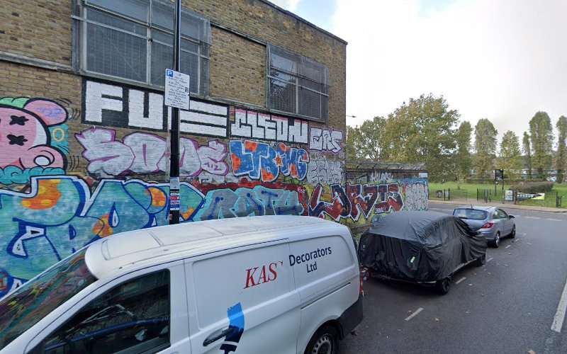 Shell Recharge Charging Station EV Charging Station at Spital St