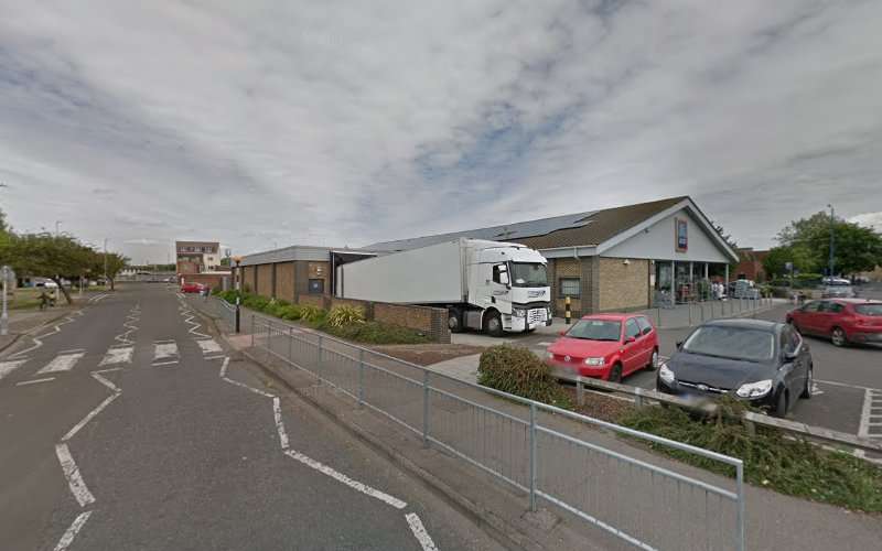 Community by Shell Recharge Charging Station EV Charging Station at Pepys Ave