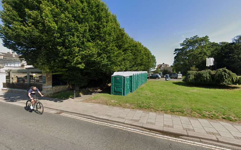 bp pulse Charging Station EV Charging Station at The Embankment