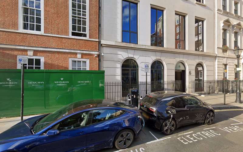 Source London Charging Station EV Charging Station at 6 St James's Square