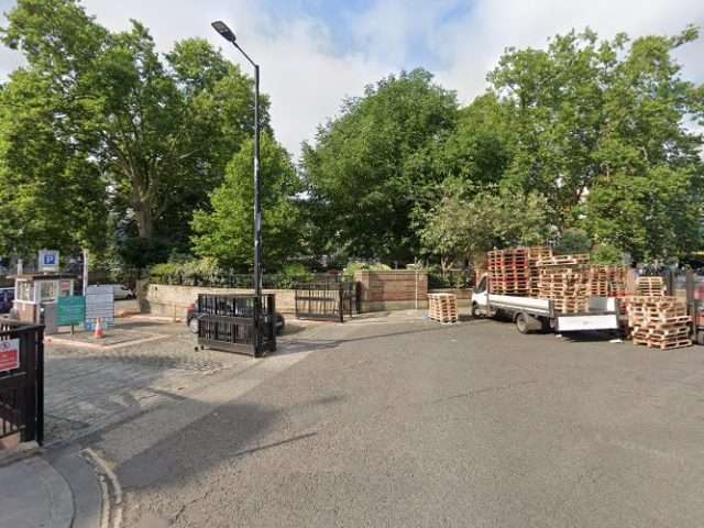 Qwello Charging Station in London United Kingdom of Great Britain and Northern Ireland