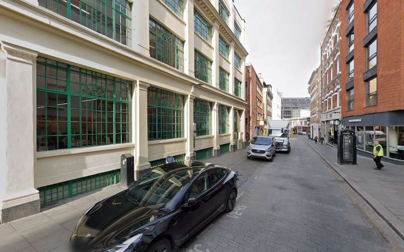 Source London Charging Station EV Charging Station at 77 Cowcross St