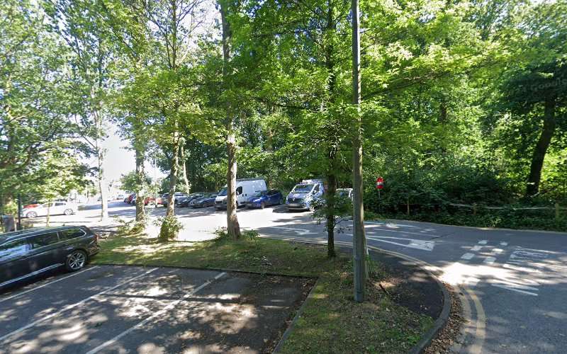 Connected Kerb Charging Station EV Charging Station at Croft Rd