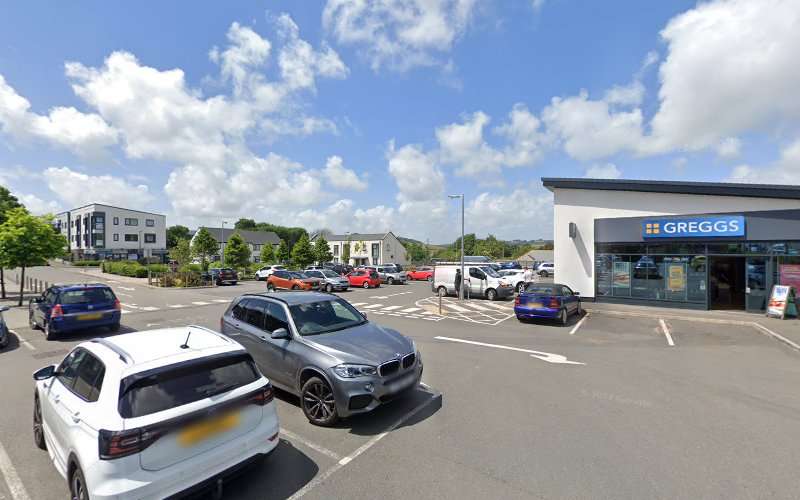 Shell Recharge Charging Station EV Charging Station at Brixham Rd