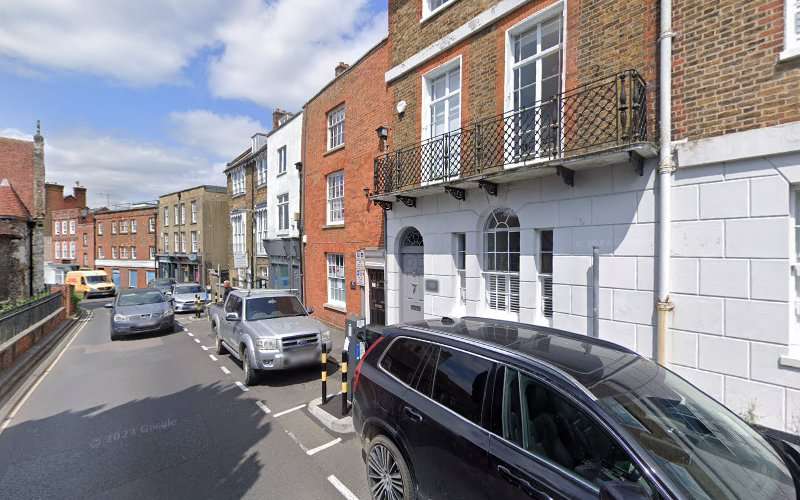 Mer Charging Station EV Charging Station at Quarry St