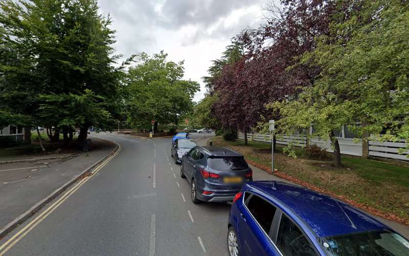 Connected Kerb Charging Station EV Charging Station at Hill View Rd