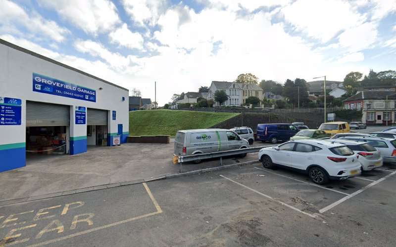Connected Kerb Charging Station EV Charging Station at Car Park