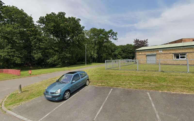 Connected Kerb Charging Station EV Charging Station at Leisure Centre