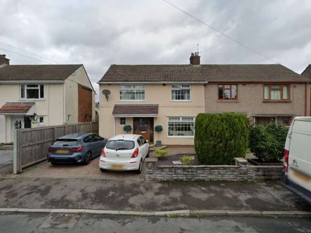 Connected Kerb Charging Station in Penarth United Kingdom of Great Britain and Northern Ireland