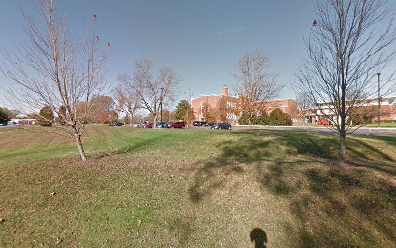 Shell Recharge Charging Station EV Charging Station at 22950 Hollywood Rd