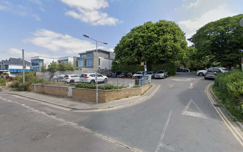 Mer Charging Station EV Charging Station at Shore Road Car Park